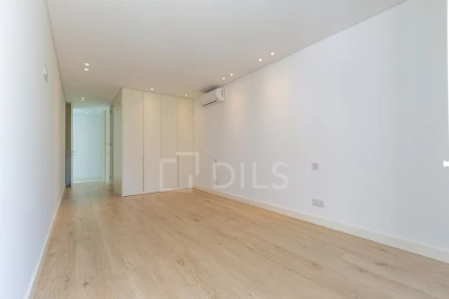 Moradia T3 para Venda em Loule (São Clemente)