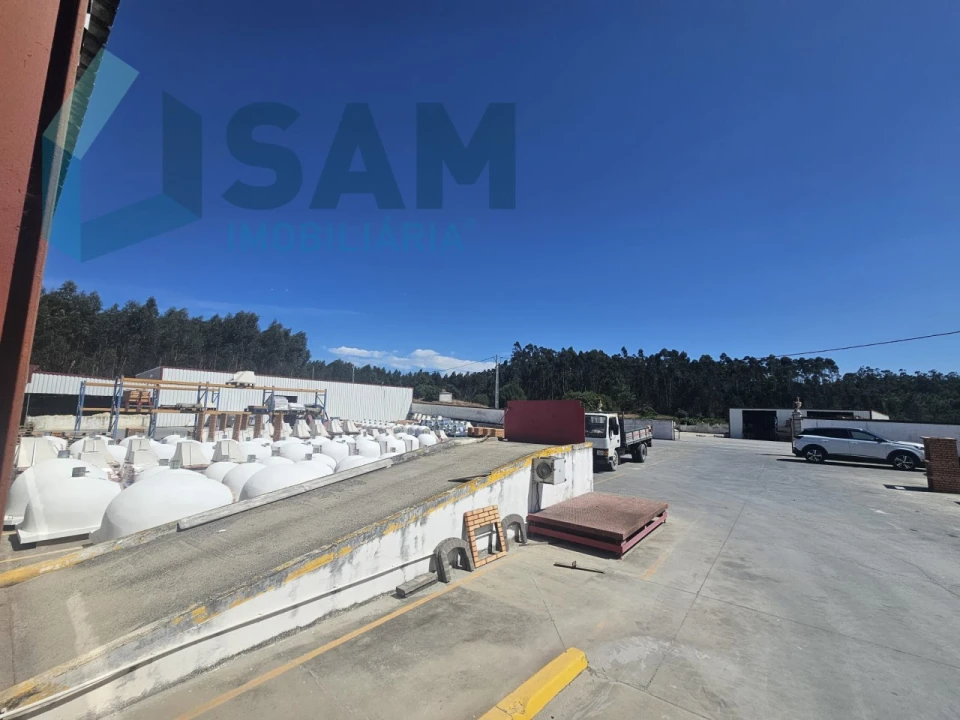 Armazém para Venda em Campelos e Outeiro da Cabeça Foto 12