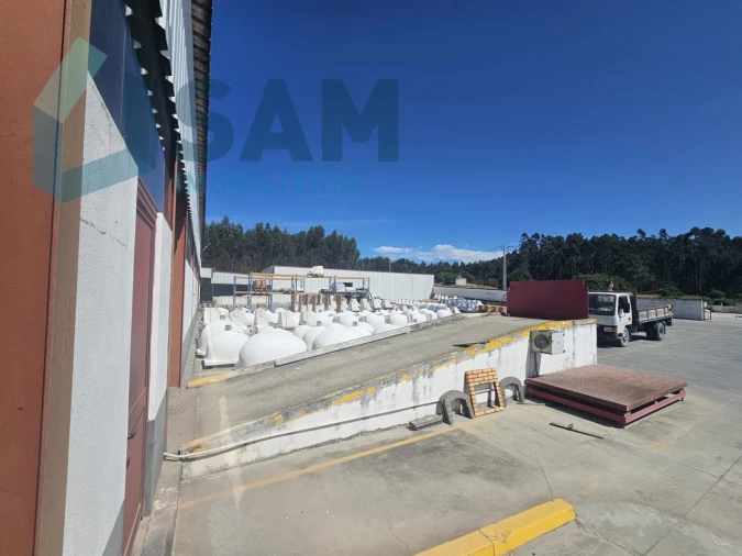 Armazém para Venda em Campelos e Outeiro da Cabeça Foto 13