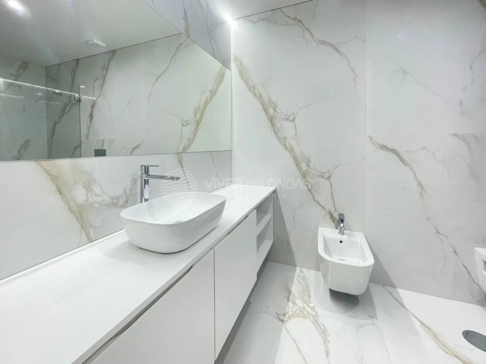 Apartamento T3 para Venda em Urgezes Foto 15