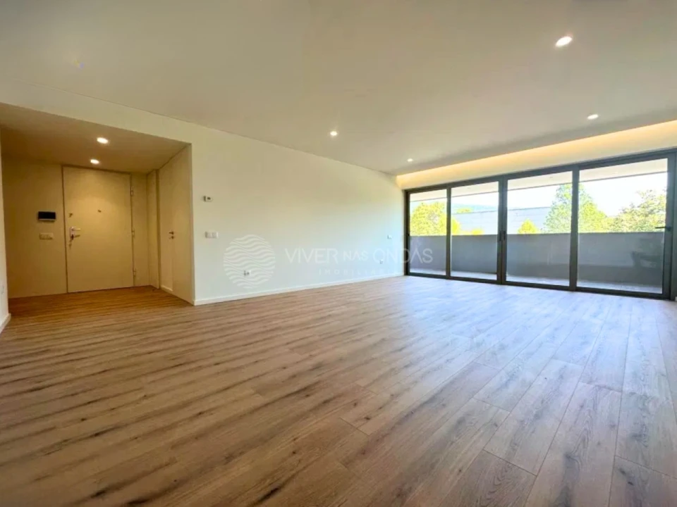 Apartamento T3 para Venda em Urgezes Foto 5