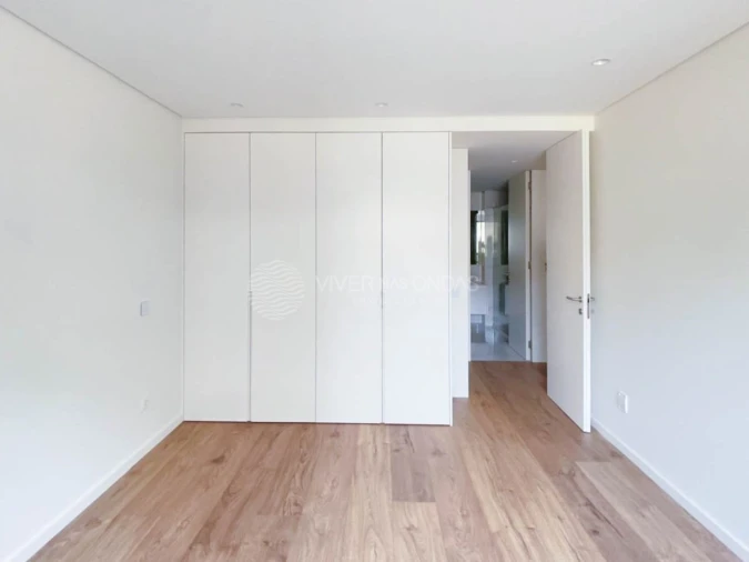 Apartamento T3 para Venda em Urgezes Foto 11