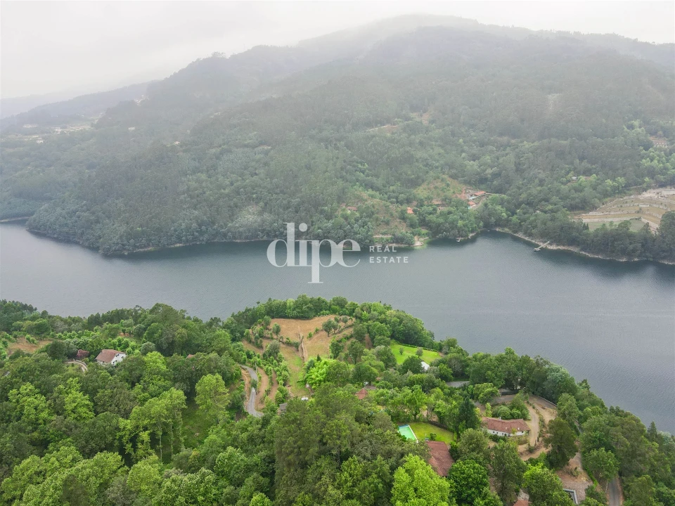Terreno para Venda em Caniçada e Soengas Foto 6