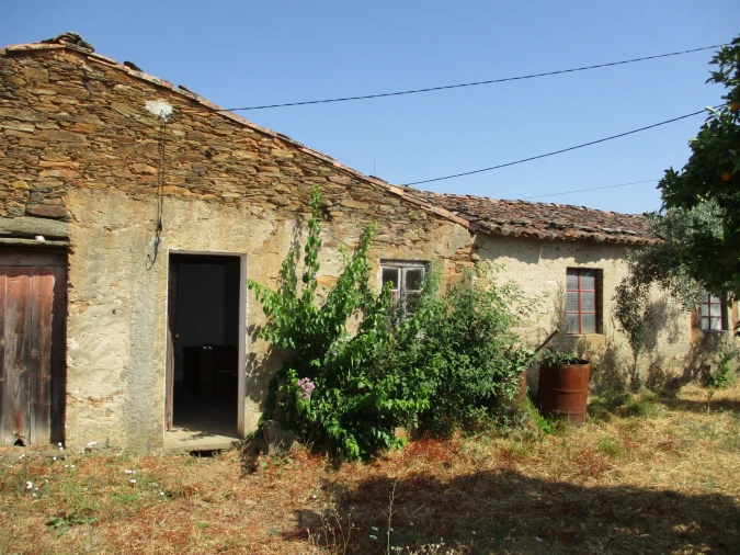 Moradia T2 para Venda em Sarzedas Foto 2