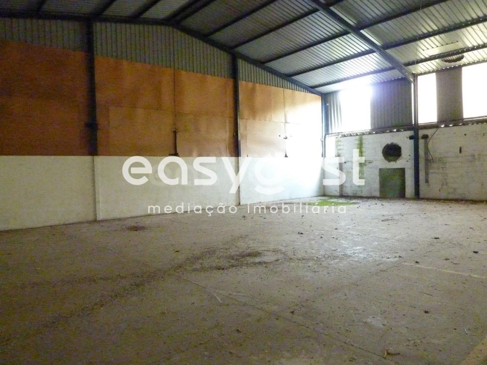 Armazém para Venda em Bemposta Foto 9