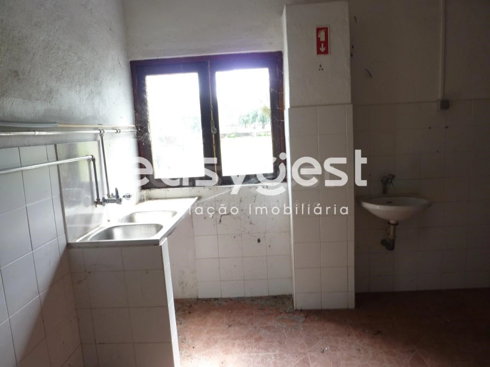 Armazém para Venda em Bemposta Foto 13