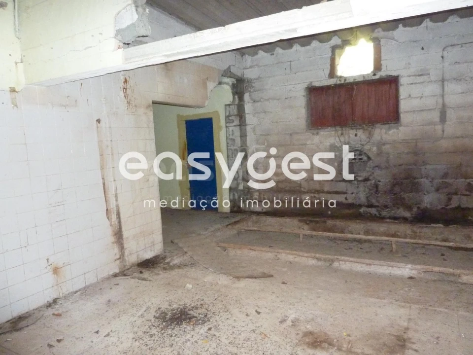 Armazém para Venda em Bemposta Foto 17