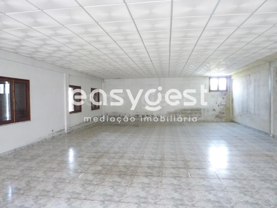 Armazém para Venda em Bemposta Foto 19