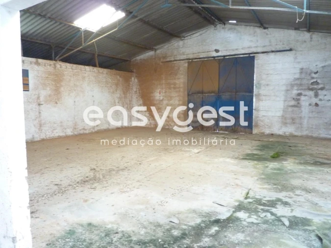 Armazém para Venda em Bemposta Foto 11