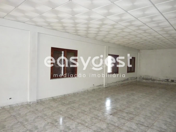 Armazém para Venda em Bemposta Foto 24