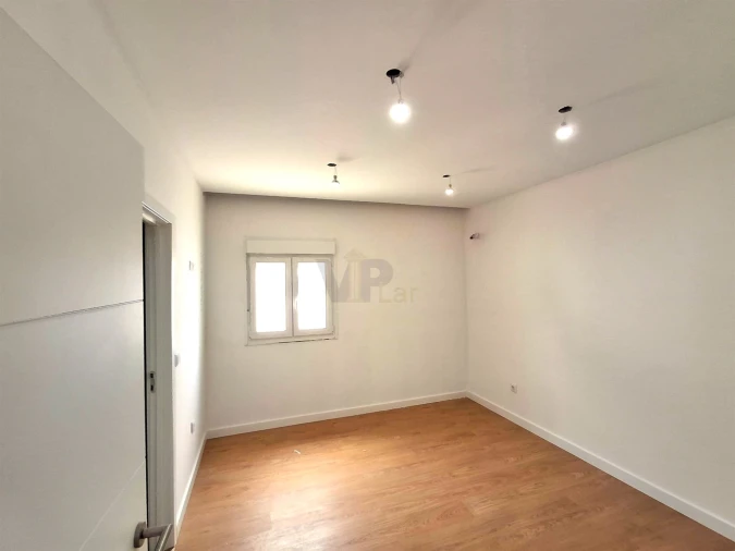 Moradia T3 para Venda em Mafamude e Vilar do Paraíso Foto 18