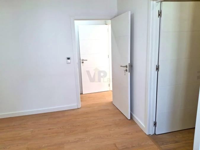 Moradia T3 para Venda em Mafamude e Vilar do Paraíso Foto 23