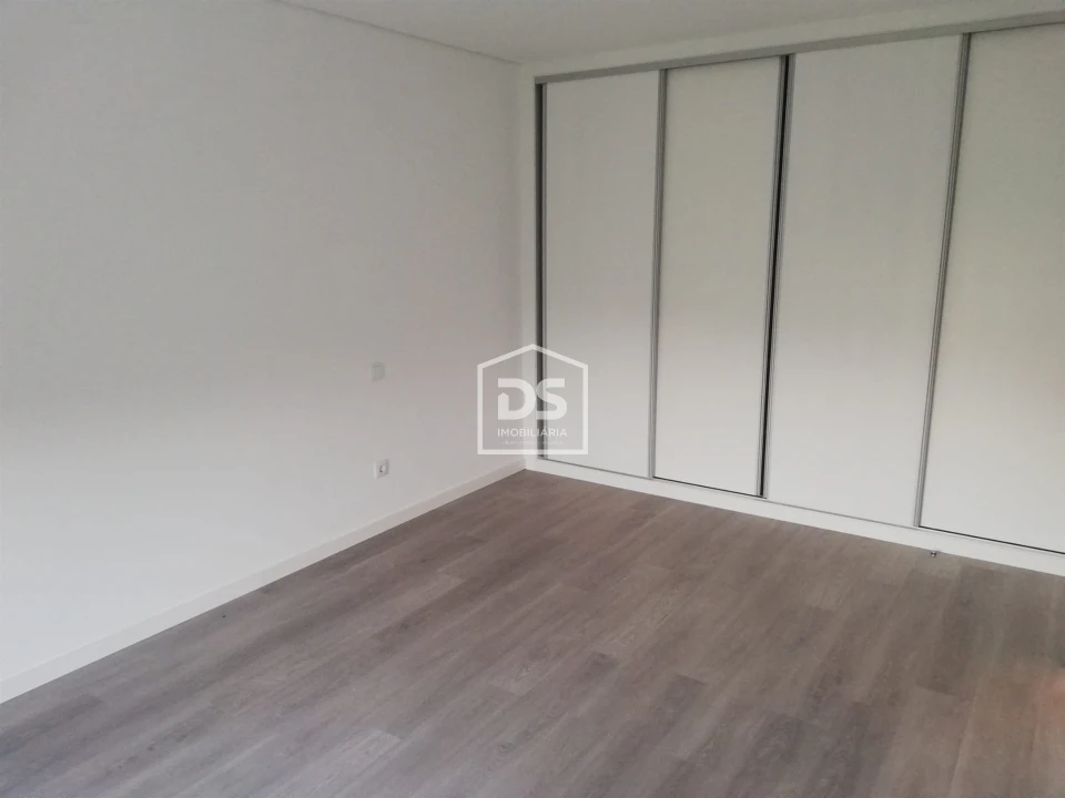 Moradia T4 para Venda em Nossa Senhora das Misericordias Foto 26