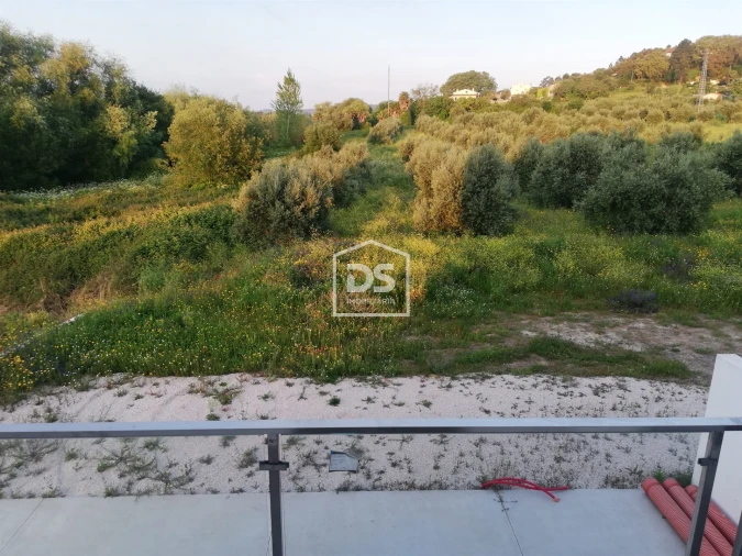 Moradia T4 para Venda em Nossa Senhora das Misericordias Foto 10