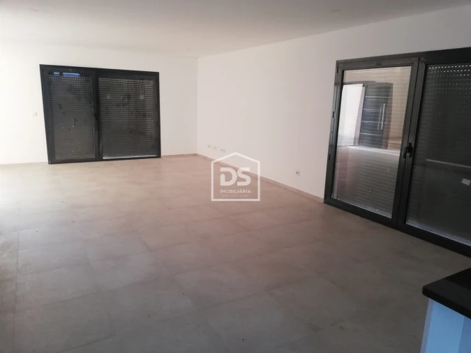 Moradia T4 para Venda em Nossa Senhora das Misericordias Foto 5