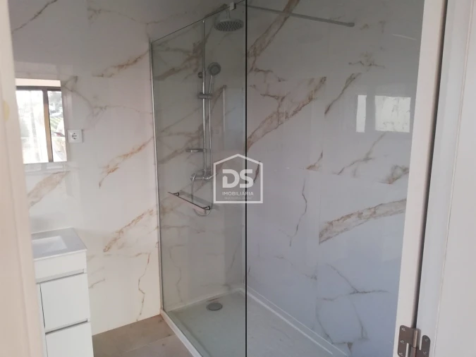 Moradia T4 para Venda em Nossa Senhora das Misericordias Foto 20