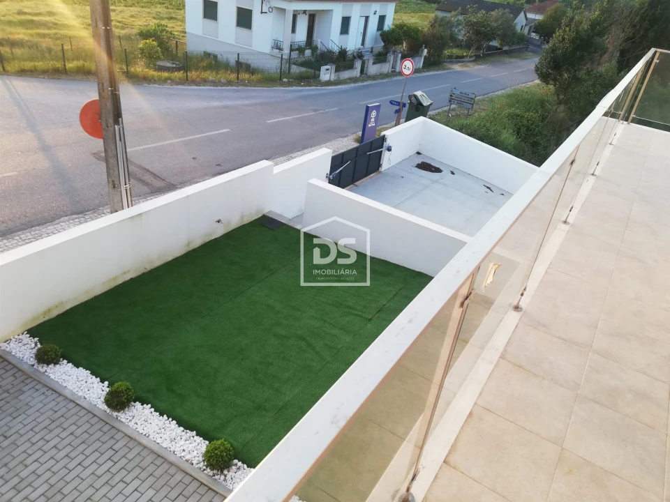 Moradia T4 para Venda em Nossa Senhora das Misericordias Foto 22