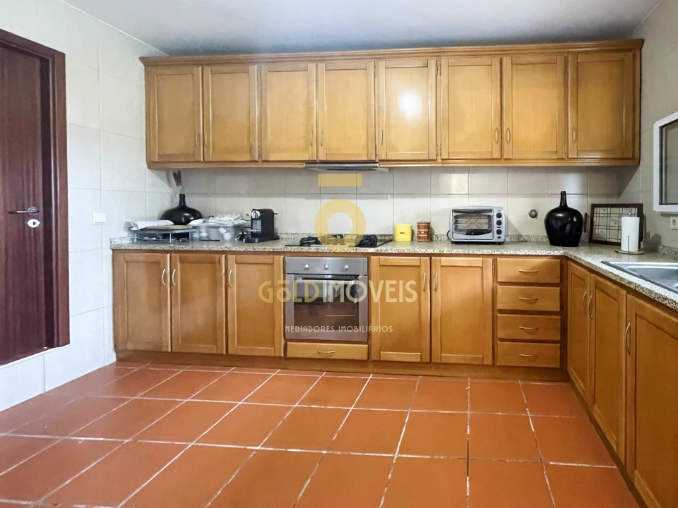 Quinta T6 para Venda em Souselo Foto 13