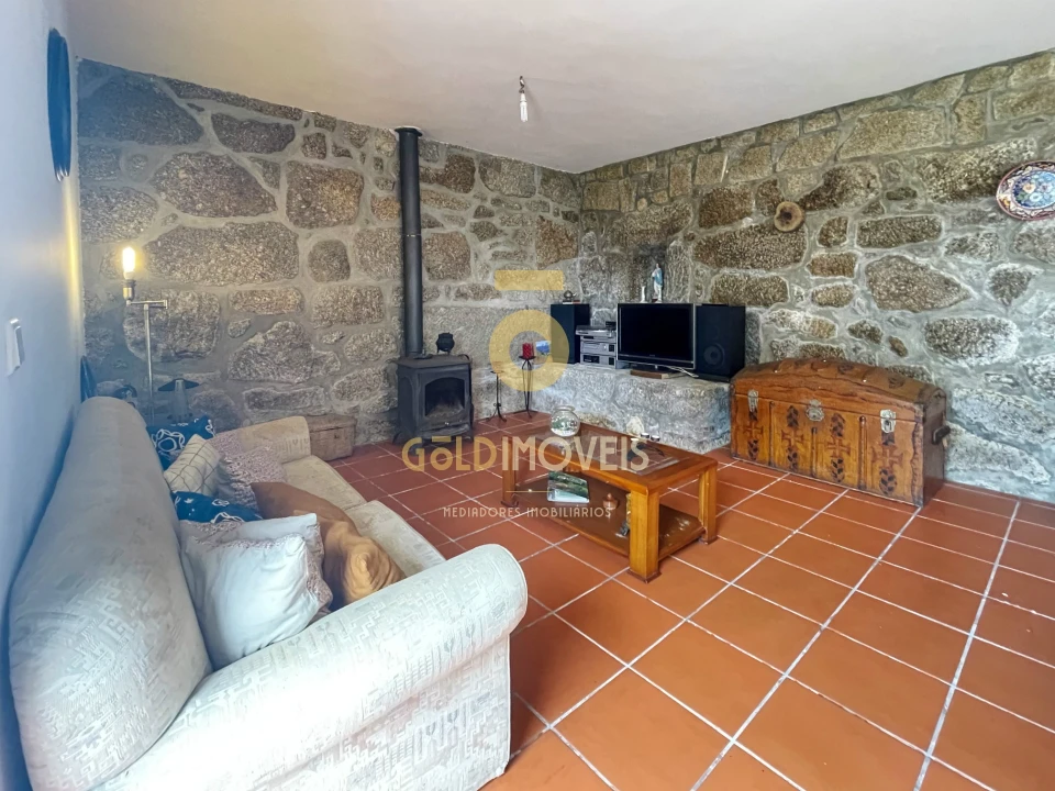 Quinta T6 para Venda em Souselo Foto 30