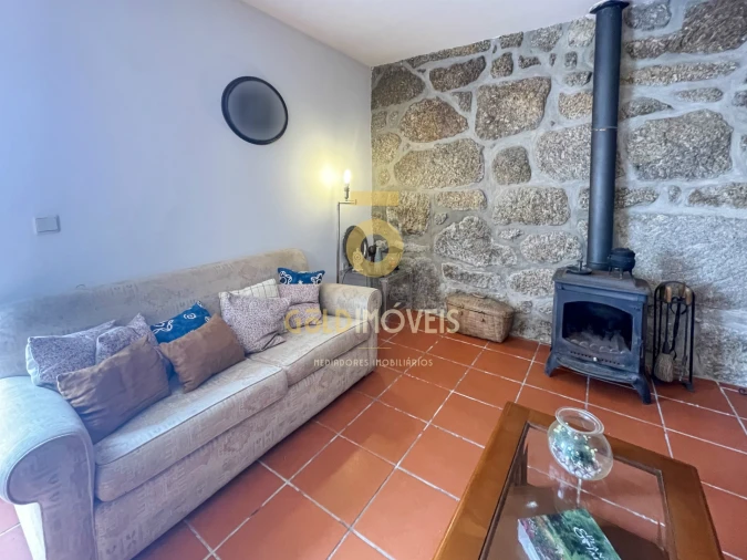 Quinta T6 para Venda em Souselo Foto 12