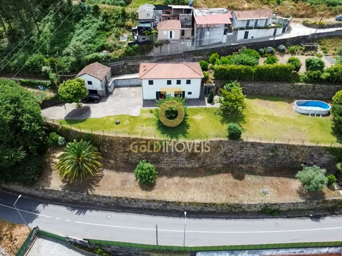 Quinta T6 para Venda em Souselo Foto 2