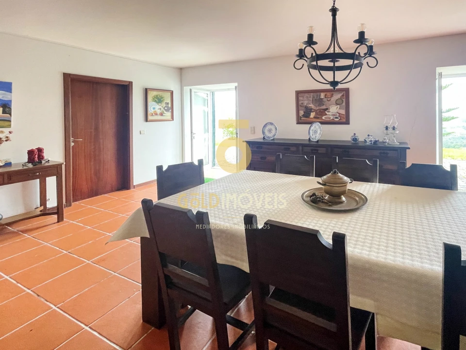 Quinta T6 para Venda em Souselo Foto 10