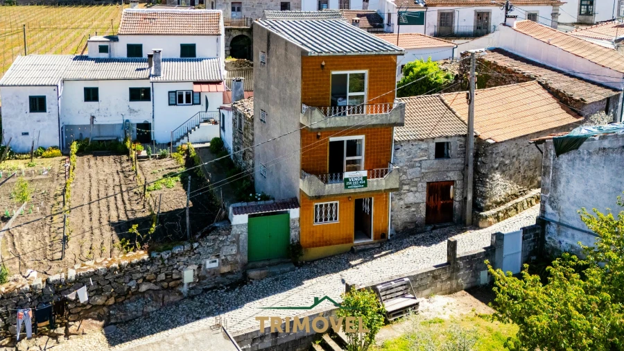 Moradia T2 para Venda em Favaios Foto 24