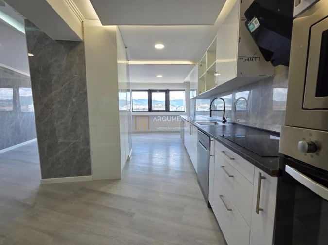 Apartamento T4 para Venda em São Vicente (Braga) Foto 8