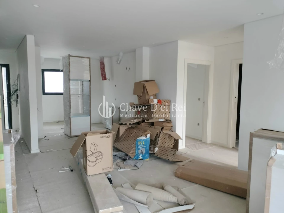 Apartamento T4 para Venda em Repeses e São Salvador Foto 14