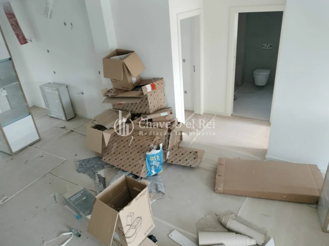 Apartamento T4 para Venda em Repeses e São Salvador Foto 4