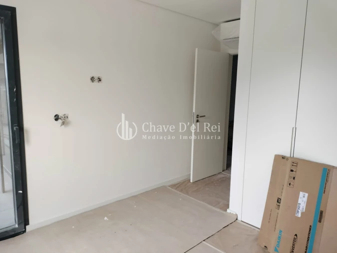 Apartamento T4 para Venda em Repeses e São Salvador Foto 5