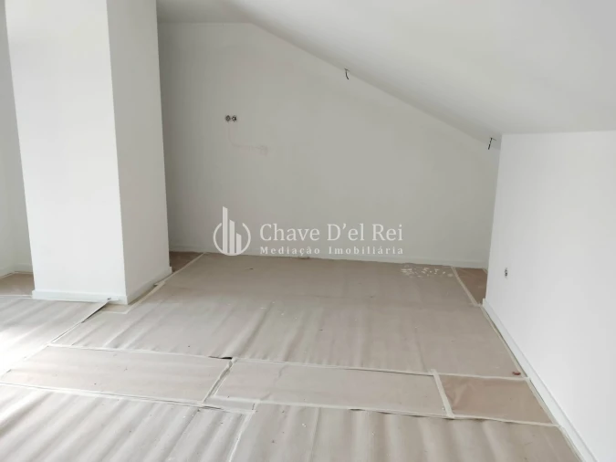 Apartamento T4 para Venda em Repeses e São Salvador Foto 18