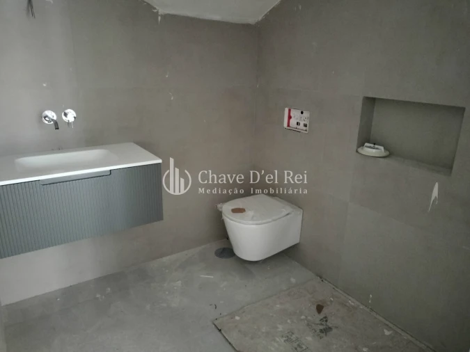 Apartamento T4 para Venda em Repeses e São Salvador Foto 11