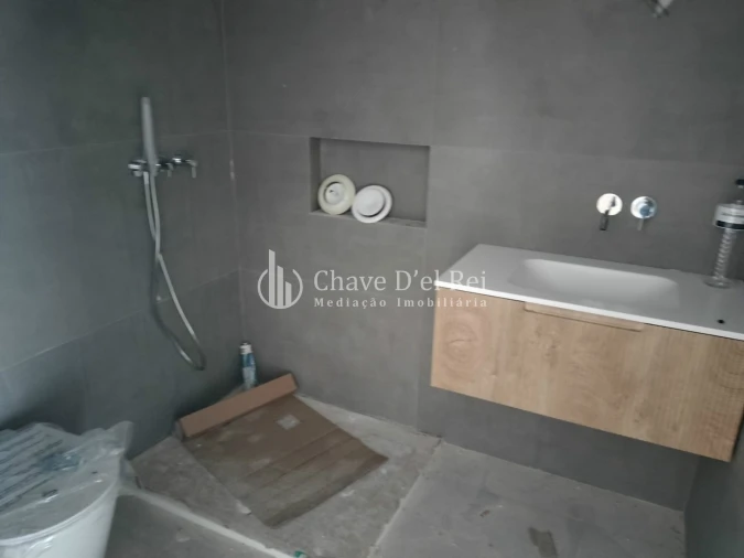 Apartamento T4 para Venda em Repeses e São Salvador Foto 8