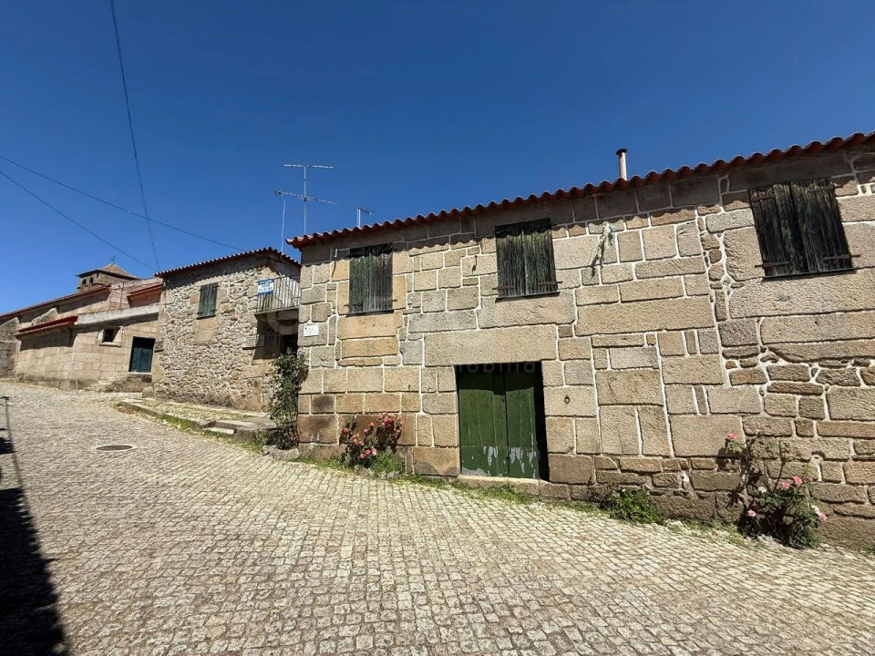 Moradia T6 para Venda em Numão Foto 26