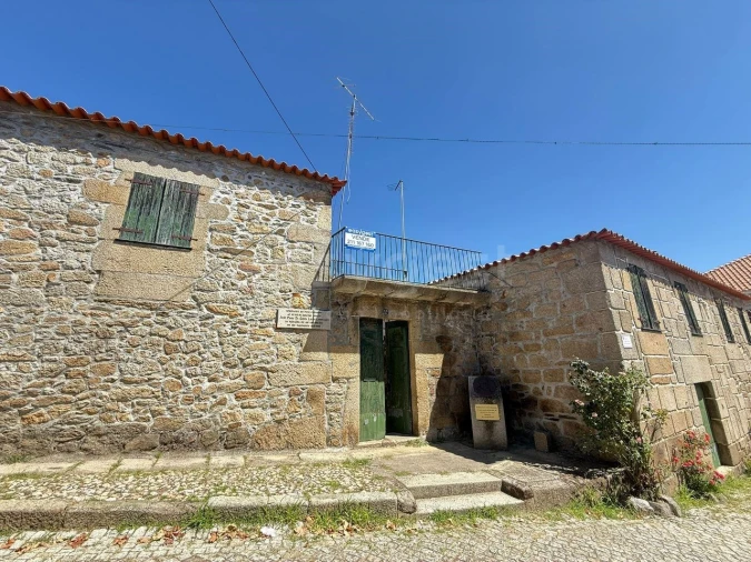 Moradia T6 para Venda em Numão Foto 3