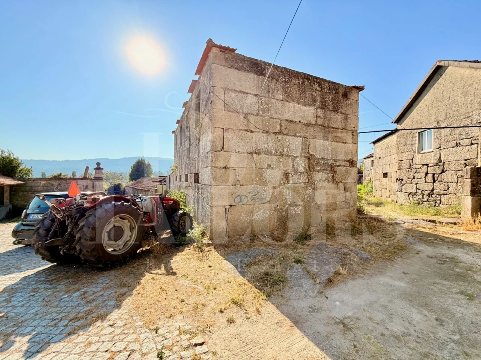 Moradia T3 para Venda em Abragão Foto 9