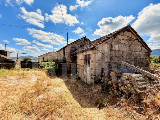 Moradia T3 para Venda em Abragão Foto 4