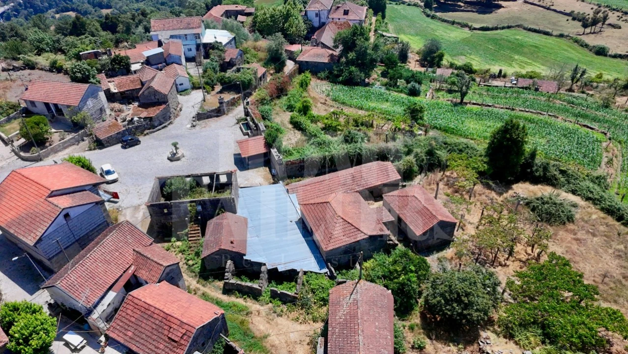 Moradia T3 para Venda em Abragão Foto 20