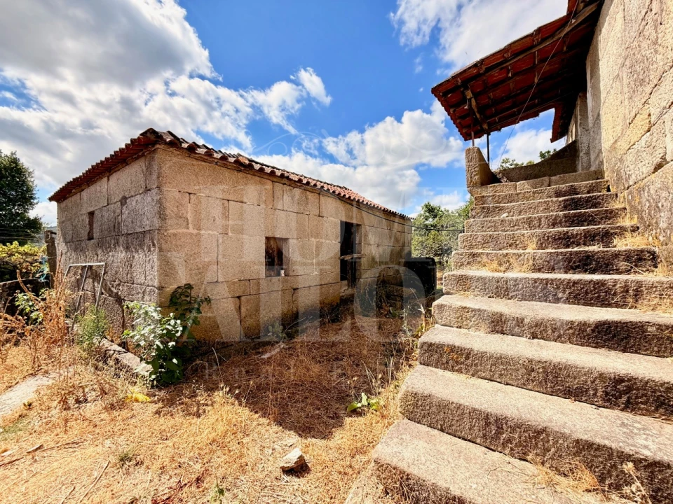 Moradia T3 para Venda em Abragão Foto 3