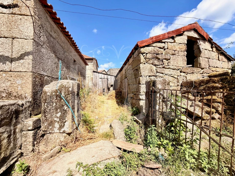 Moradia T3 para Venda em Abragão Foto 1