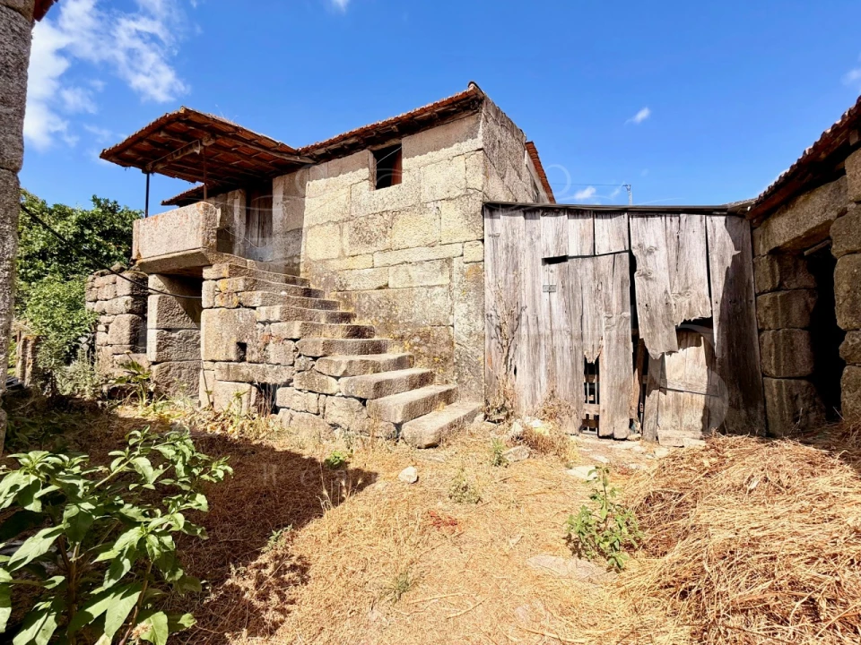 Moradia T3 para Venda em Abragão Foto 2