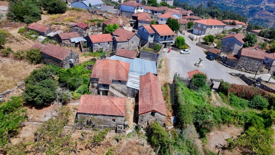 Moradia T3 para Venda em Abragão Foto 12