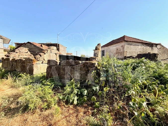 Moradia T3 para Venda em Abragão Foto 22