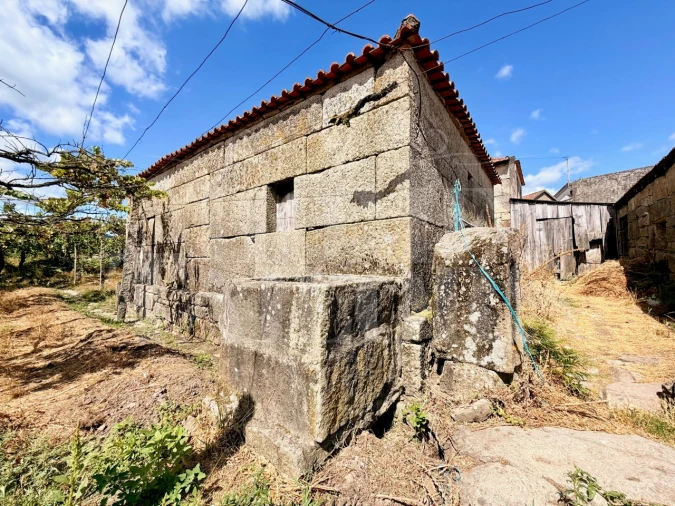 Moradia T3 para Venda em Abragão Foto 6