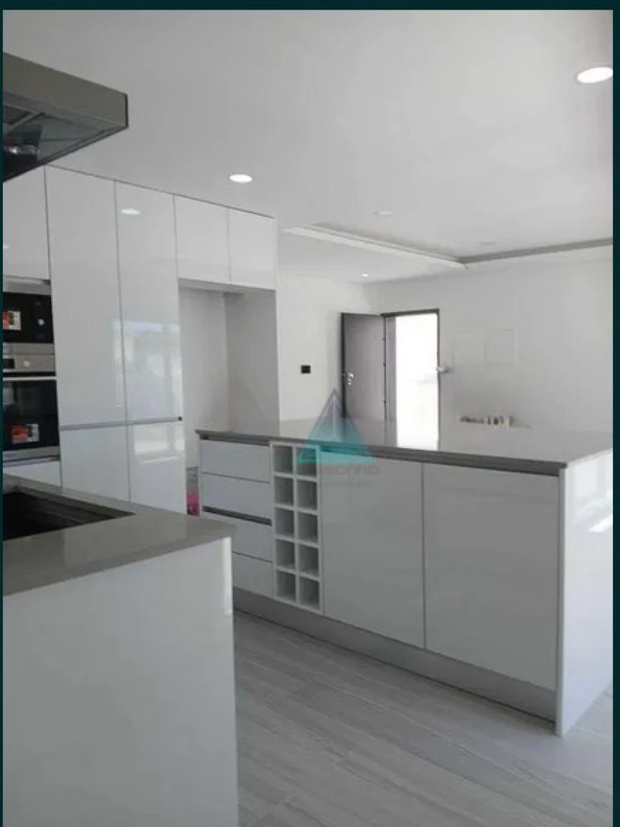 Moradia T4 para Venda em Fernao Ferro Foto 5
