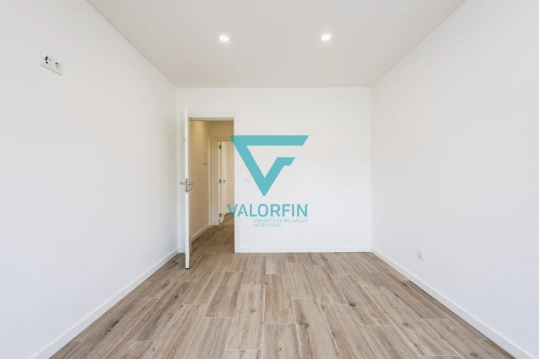 Moradia T4 para Venda em Alcobaça e Vestiaria Foto 20