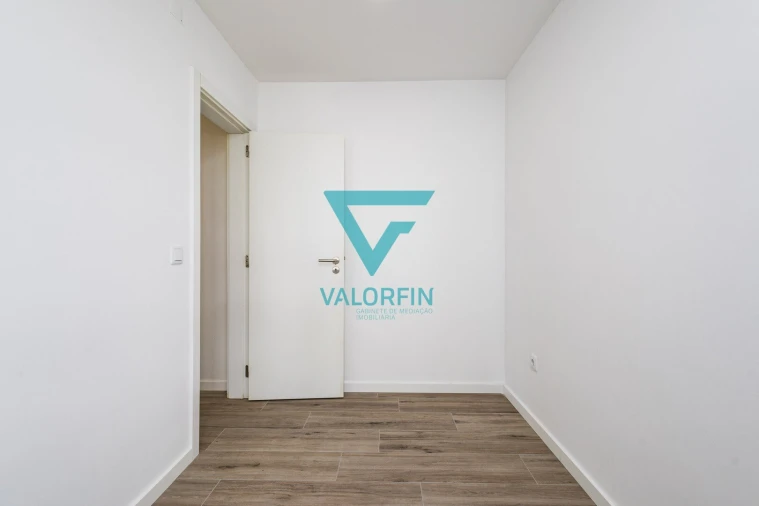 Moradia T4 para Venda em Alcobaça e Vestiaria Foto 18