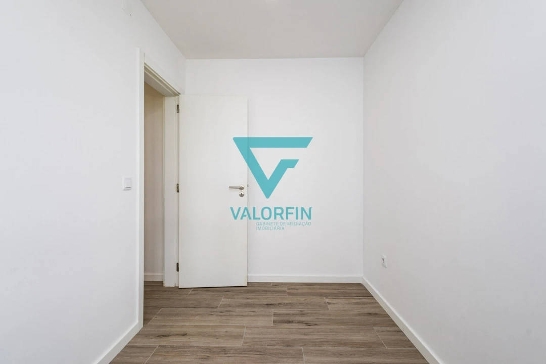 Moradia T4 para Venda em Alcobaça e Vestiaria Foto 18