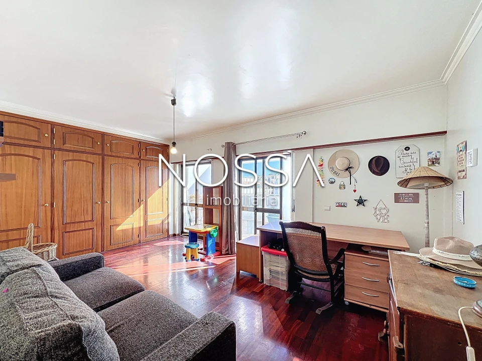 Apartamento T3 para Venda em Algueirão-Mem Martins Foto 1
